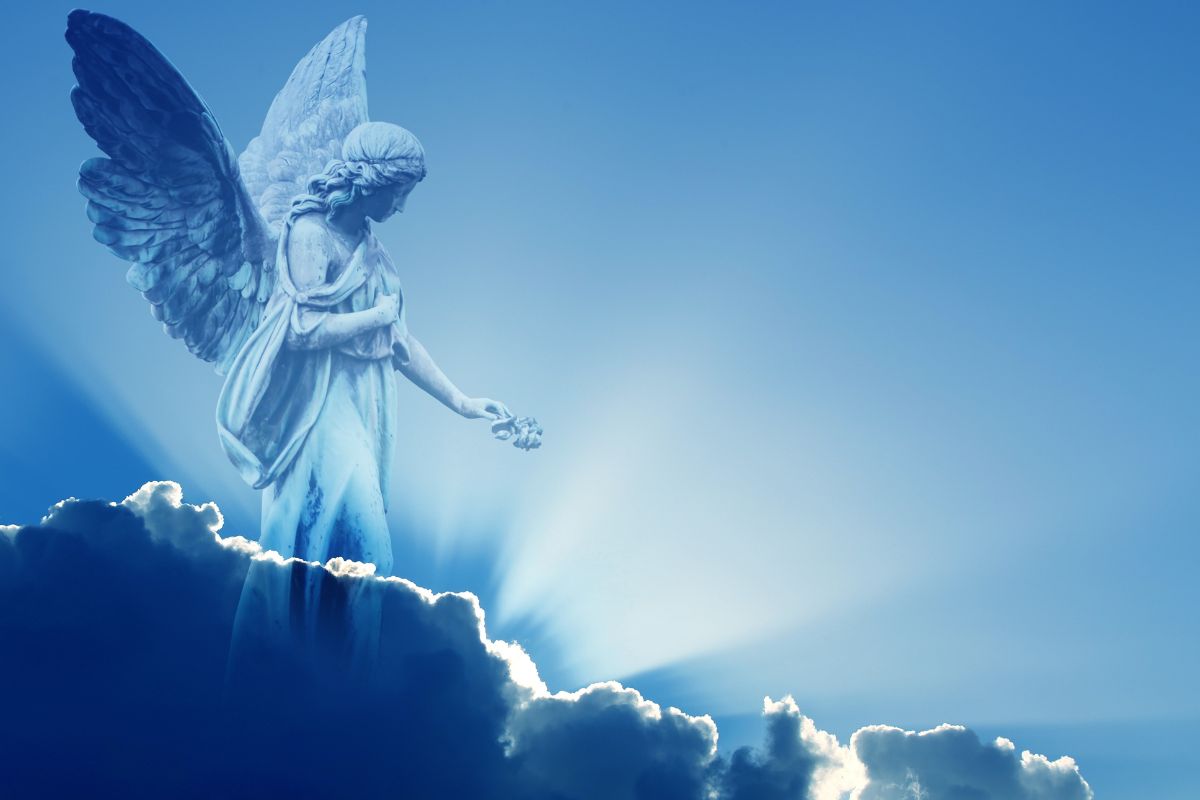 Karty anielskie – co to są, jak stawiać i jak interpretować?